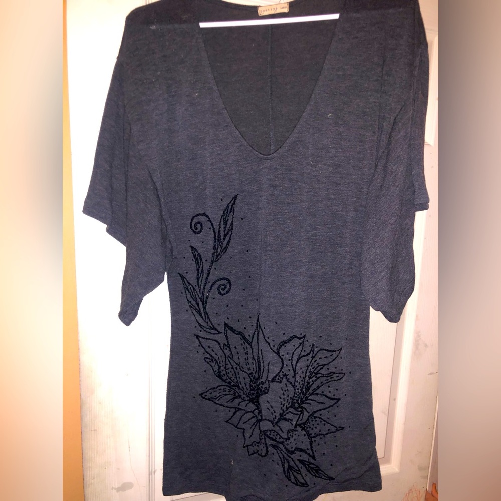 Grey floral bead top
